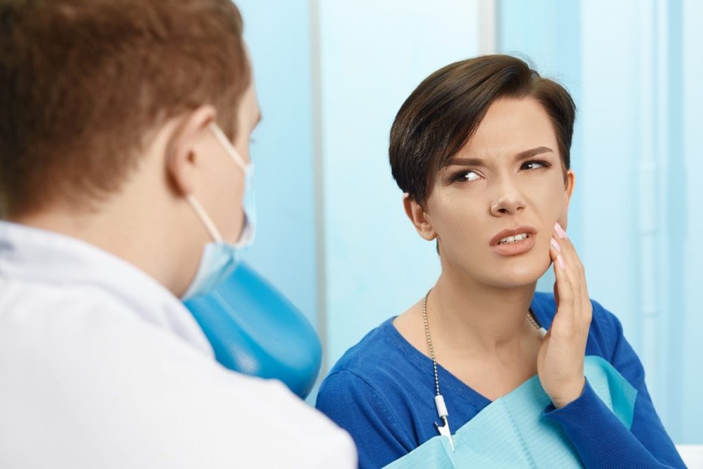 Visit the Dentist for Wisdom Teeth Removal 