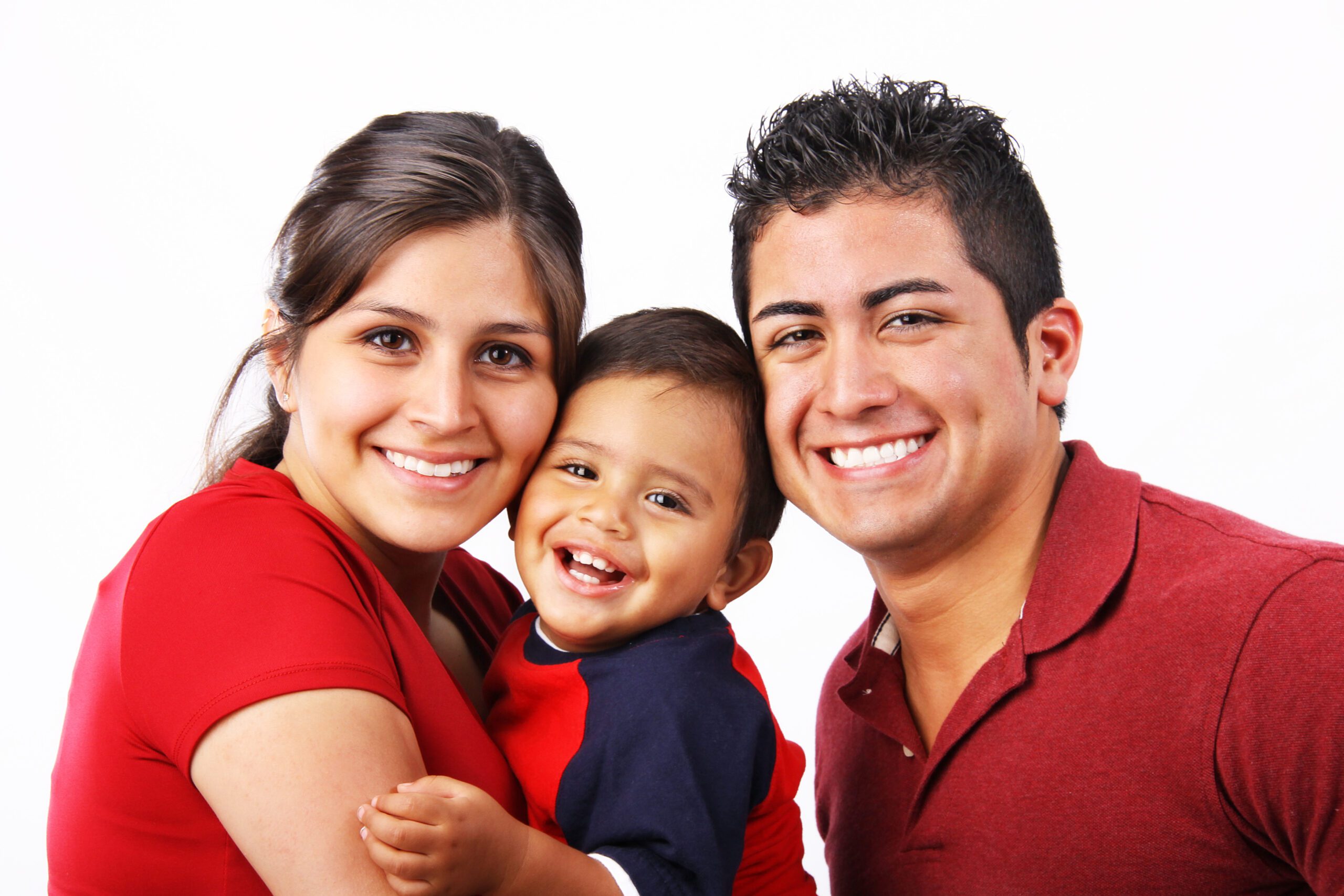 How your parents. Счастливая семья. Счастливая семья на белом фоне. Семья латиноамериканцев. Семья, дом.